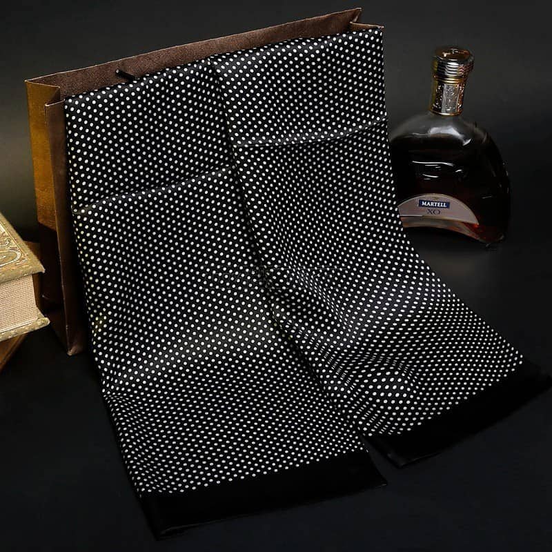 Écharpe en soie, écharpe en satin, points noirs et blancs .jpg