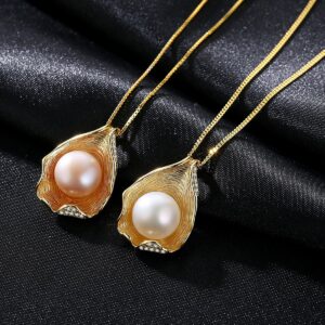 Collier-en-perles-dargent-galvanise-18K.-Design-coquille.-FN0018-demo-02.jpg