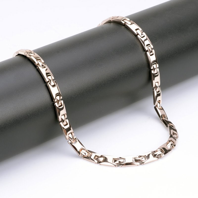Collier-energetique-en-acier-titane-TY002XQJ-02.jpg