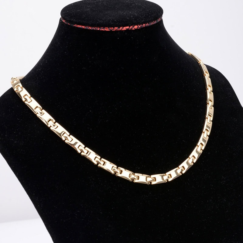 Collier-energetique-en-acier-titane-TY002XQJ.jpg