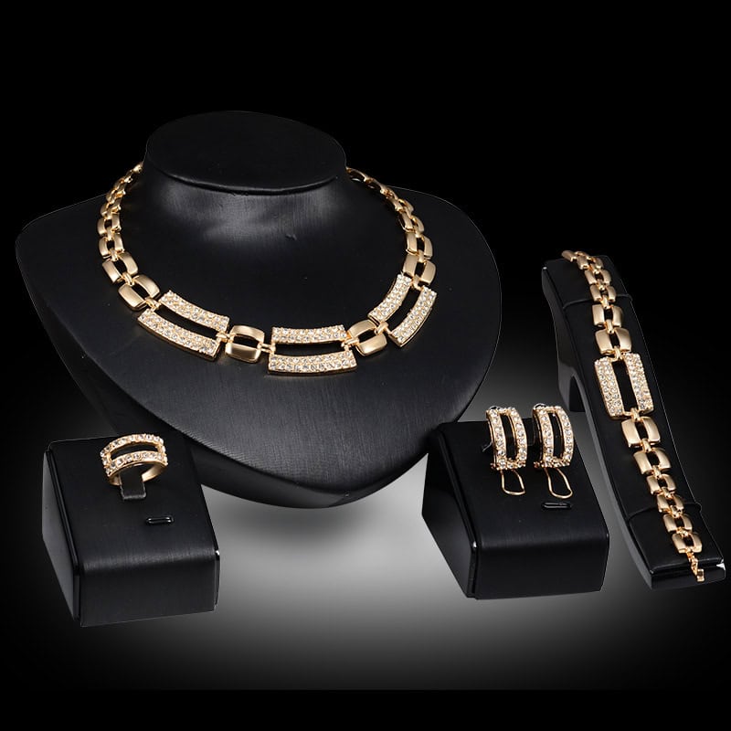 Ensemble-bijoux-en-alliage-populaire-61154088.jpg