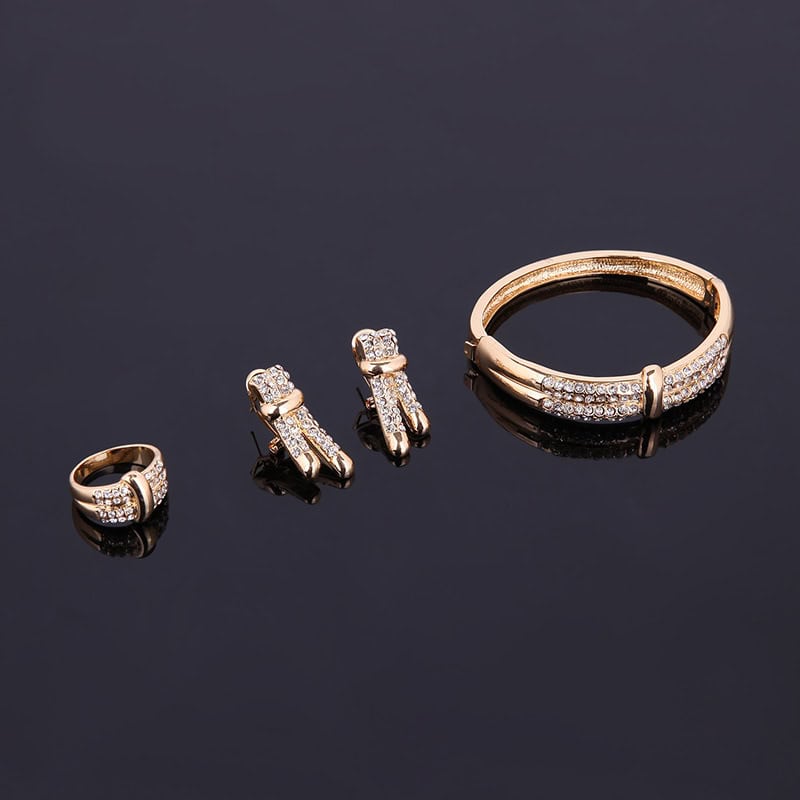 Ensemble-bijoux-en-cristal-plaque-or-61164324-3.jpg