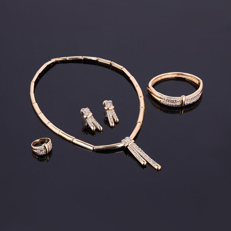 Ensemble-bijoux-en-cristal-plaque-or-61164324-4.jpg