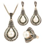 Ensemble-bijoux-femme-en-or-perle-bague-collier-boucles-doreilles.T0164.jpg