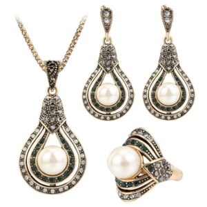 Ensemble-bijoux-femme-en-or-perle-bague-collier-boucles-doreilles.T0164.jpg