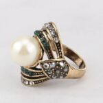 Ensemble-bijoux-femme-en-or-perle-bague-collier-boucles-doreilles.T0164-demo-4.jpg