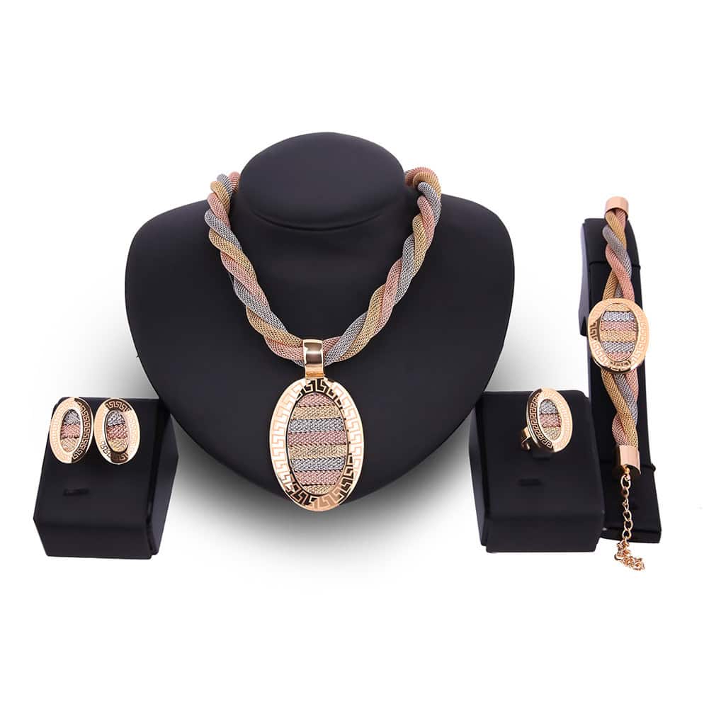 Ensemble-bijoux-pour-banquet-de-mariee-61164331-1.jpg