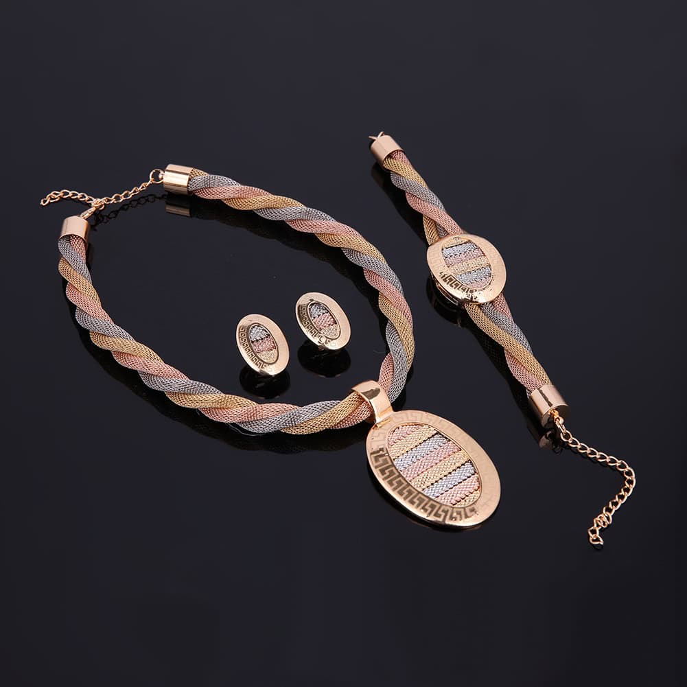 Ensemble-bijoux-pour-banquet-de-mariee-61164331-2.jpg