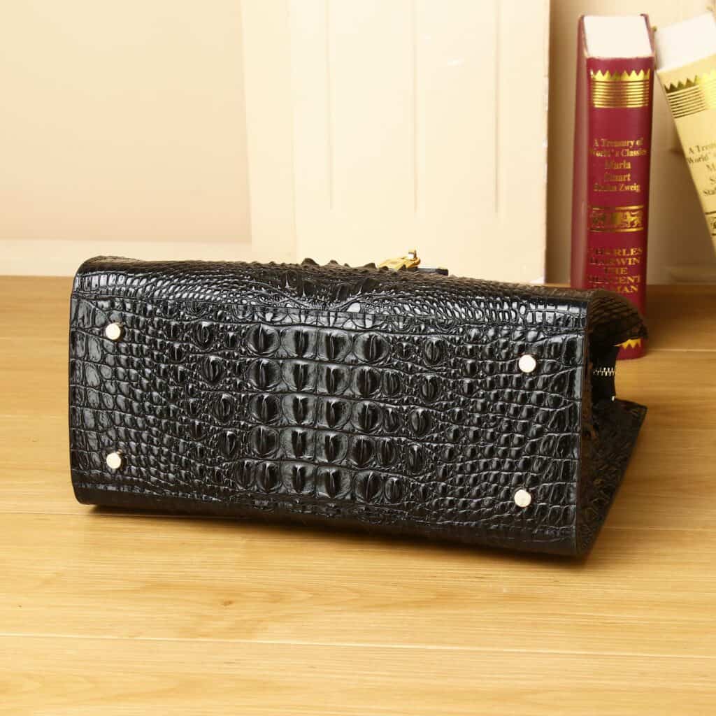 Women's cowhide leather handbag with crocodile pattern, Platinum-30A demo 06