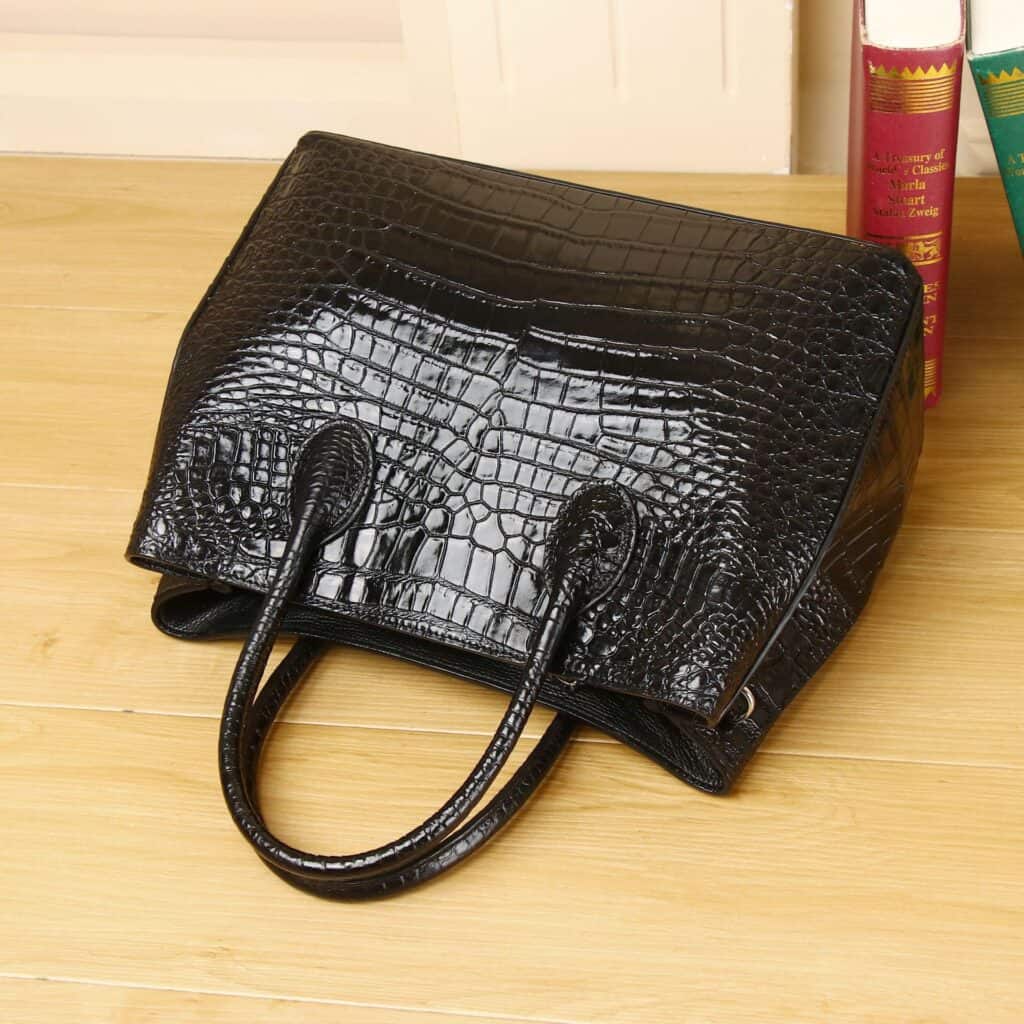 Women's leather bag with crocodile pattern, large capacity 8108 demo 05