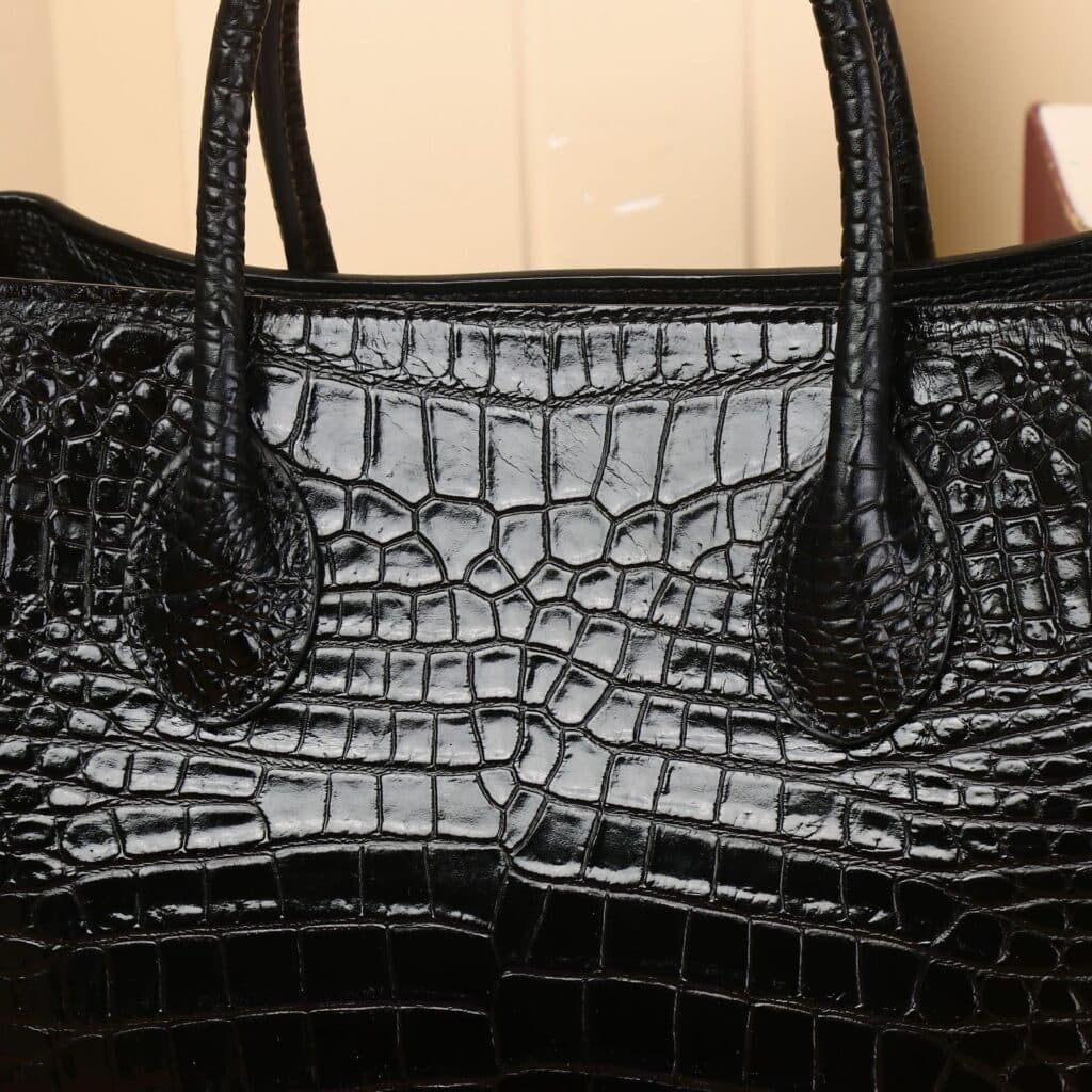 Women's leather bag with crocodile pattern, large capacity 8108 demo 07