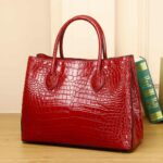 Sac cuir femme motif crocodile, grande capacité 8108 rouge