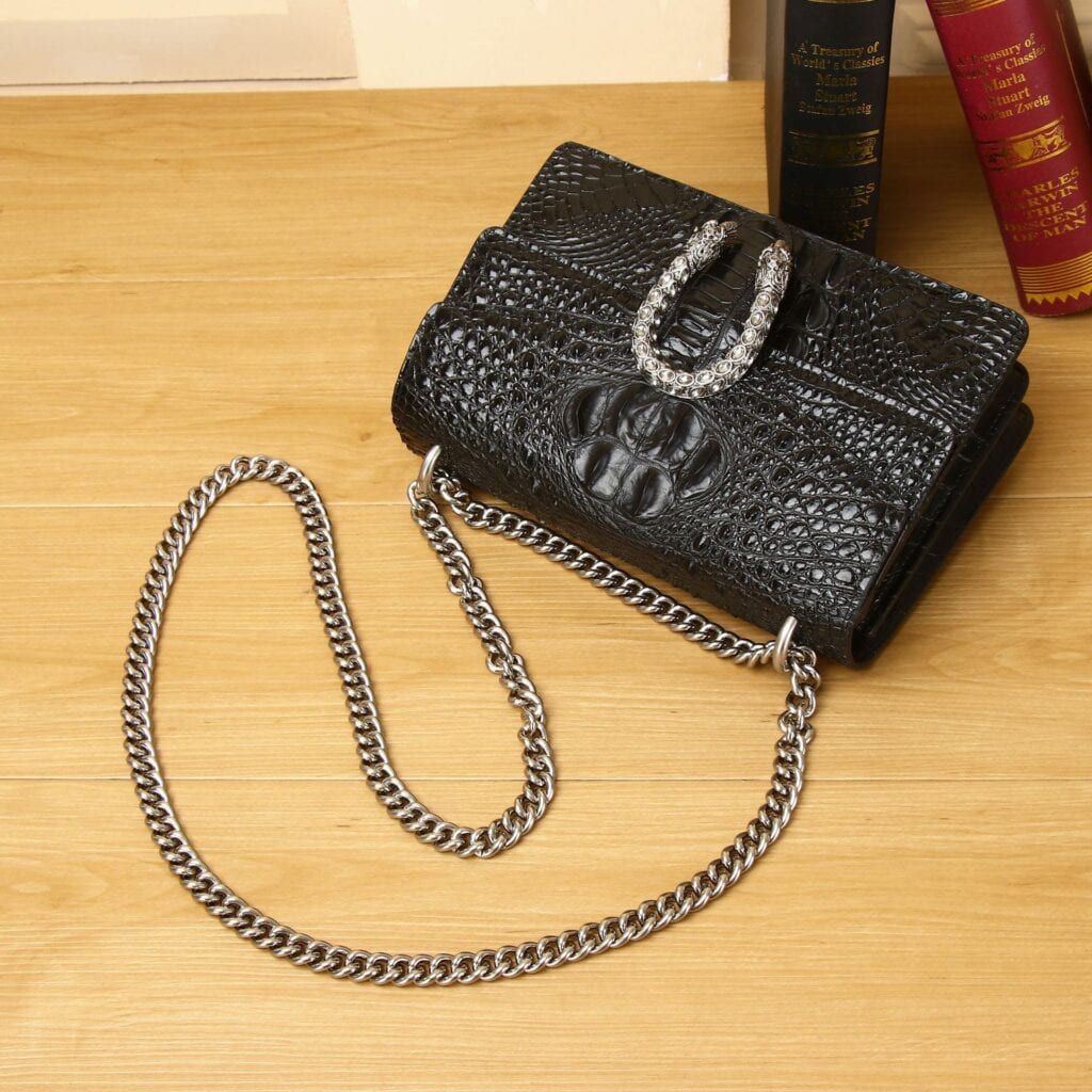 Women's leather bag with crocodile pattern. Small chain bag Os de Bacchus demo 03