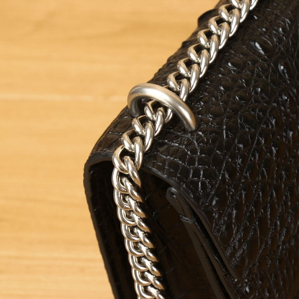 Women's leather bag with crocodile pattern. Small chain bag Os de Bacchus demo 05