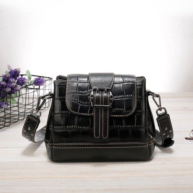 Sac à main en cuir femmes, sac en bandoulière en cuir de vachette. A649 NOIR