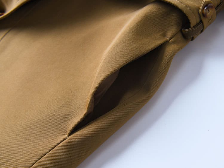 Short, elegant windbreaker coat with leather sleeves 23108 demo 013