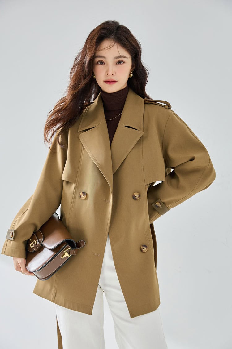 Short, elegant windbreaker coat with leather sleeves 23108 demo 06
