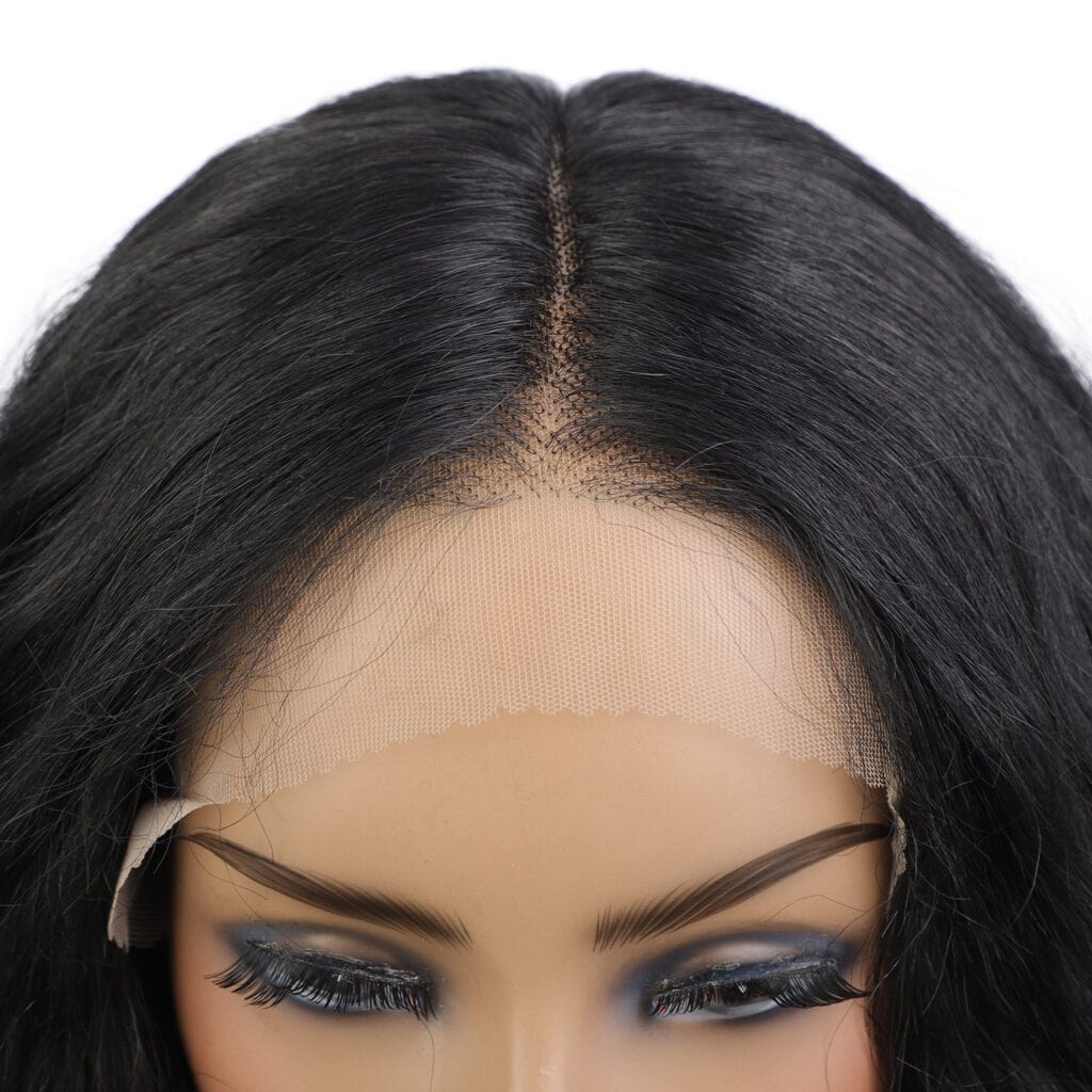 1. Cheveux naturels noirs avec lace front, perruque lace front pour un look élégant et naturel.