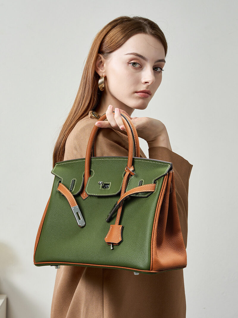 Sac platine en cuir, grand calibre, polyvalent 0BK-002 Sac platine en cuir, grand calibre, polyvalent 0BK-002