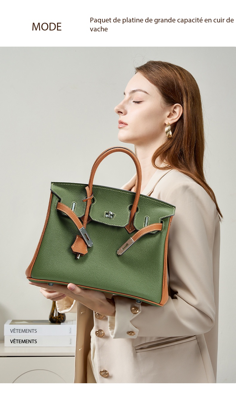 Large, versatile platinum leather bag, 0BK Demo 001