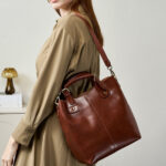 Sac bandoulière en cuir véritable, grande capacité PY0216